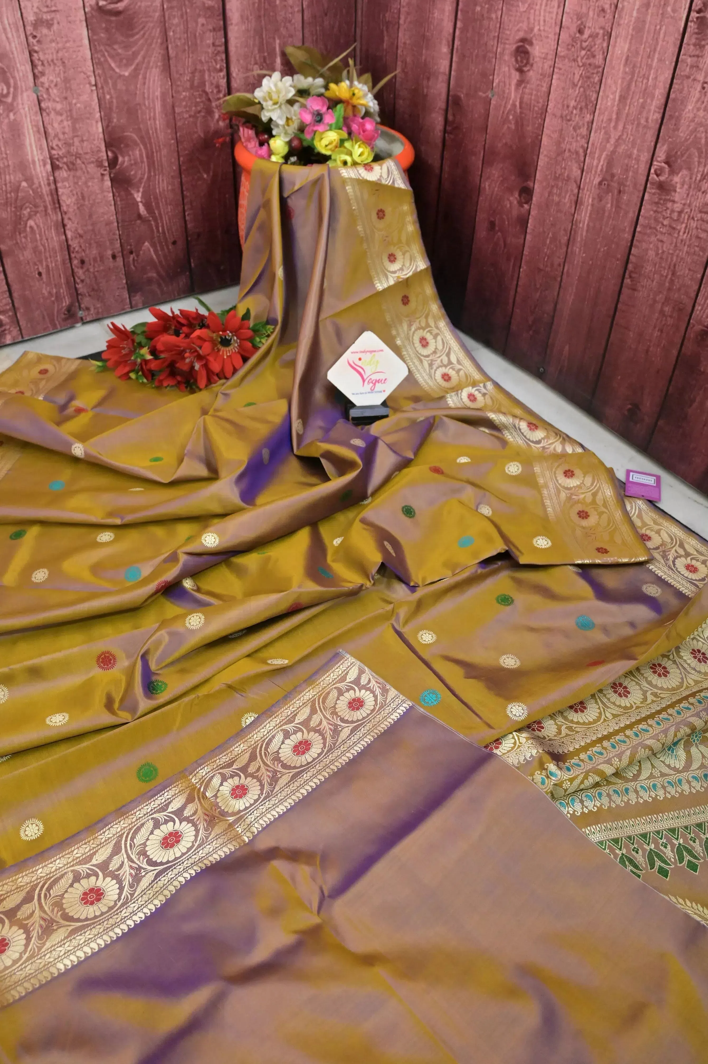 Chiku and Purple Dual Tone Color Revival Baluchari Silk Saree with Meenakari Pallu