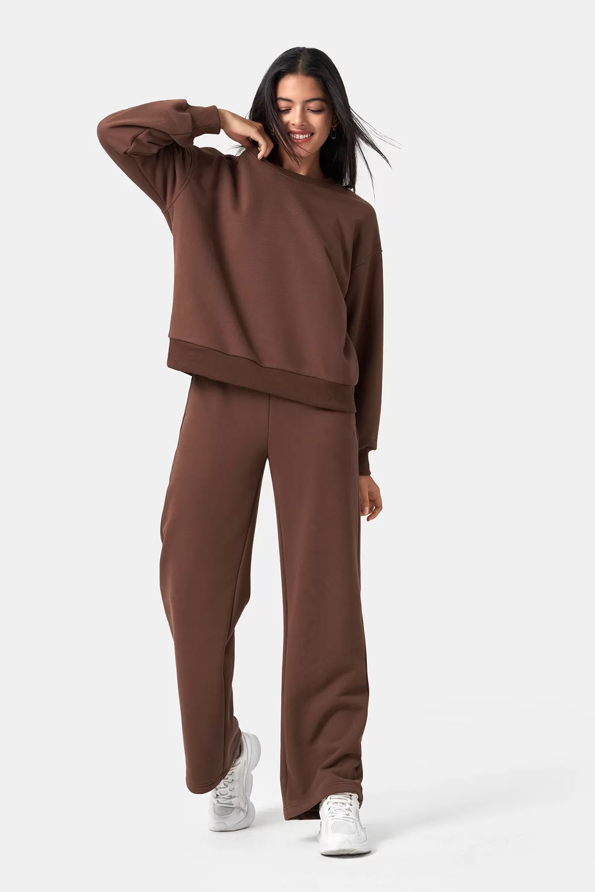 Loose-Fit Straight-Leg Long Sweatpants