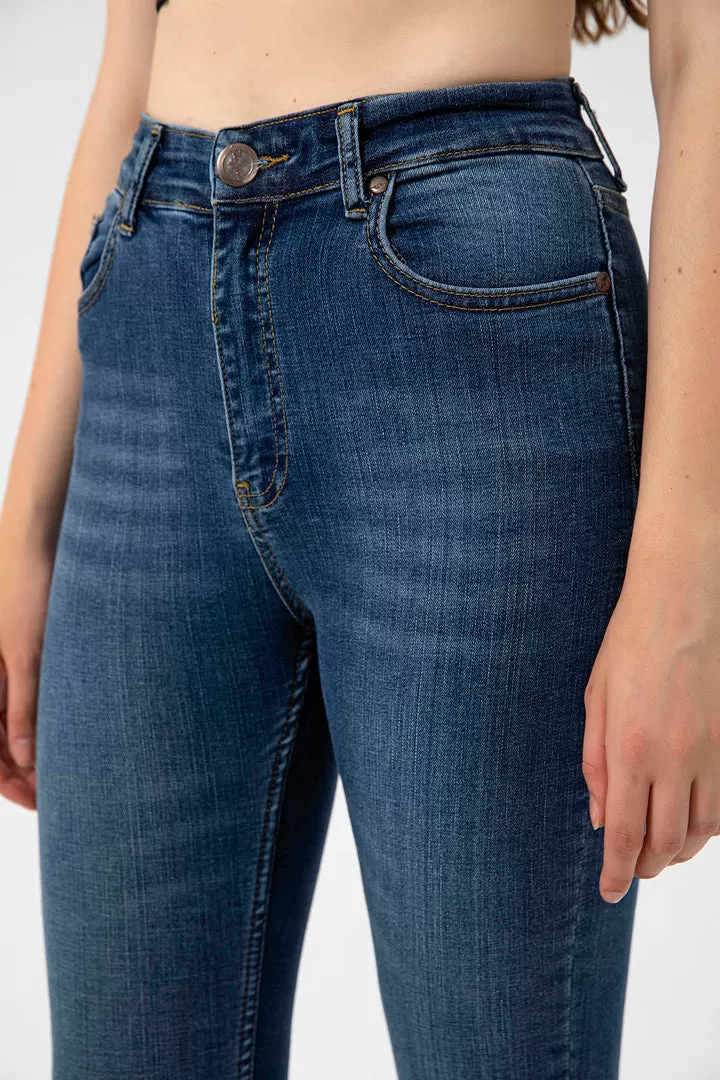 WOMEN SKINNY FIT DENIM